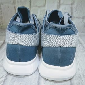 Women's Reebok running shoes